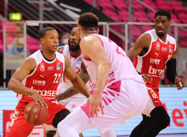 总有一些球 总有一些球