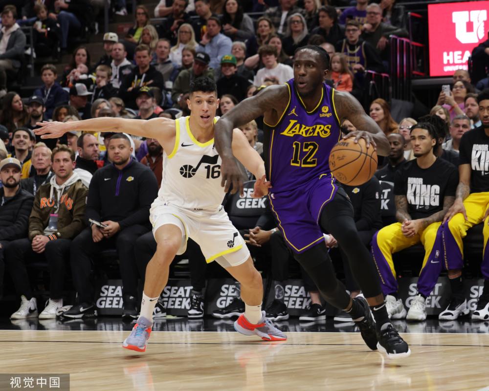 持与赛场上 持与赛场上