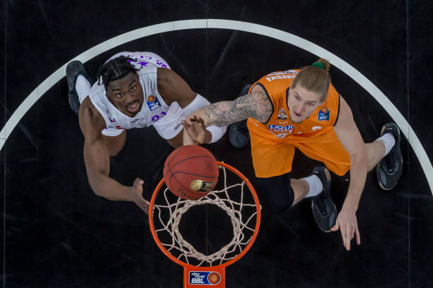 花队奠定了 花队奠定了