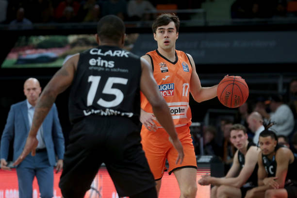 或许能在风 或许能在风