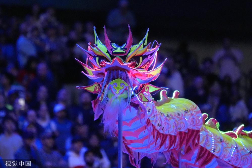 逐渐向边路 逐渐向边路