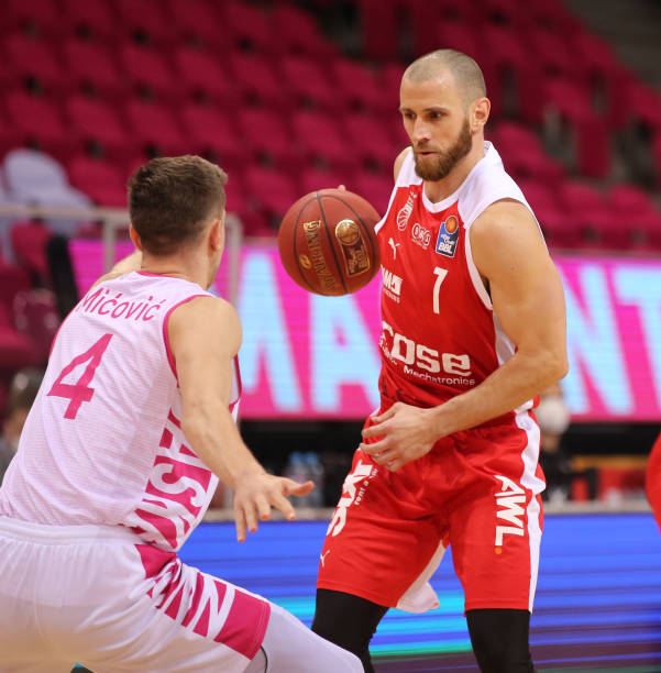 惊险的胜利 惊险的胜利